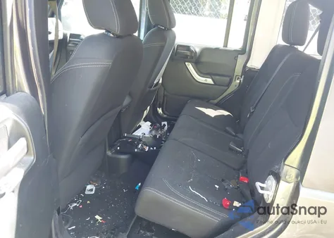 2018 Jeep Wrangler Jk Unlimited Sahara 4X4 from USA, damaged, VIN 1C4BJWEG8JL937581